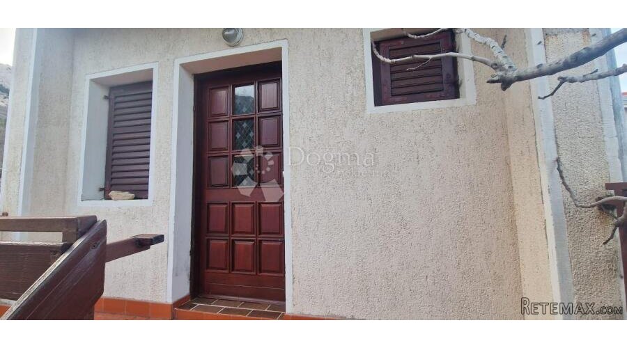 PRILIKA! Kuća-dva manja apartmana-okolica Baške - 2
