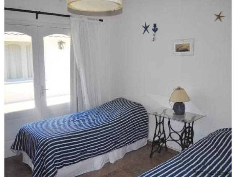 4 Bedroom House - For Rent - Rinc. Del.. - 2