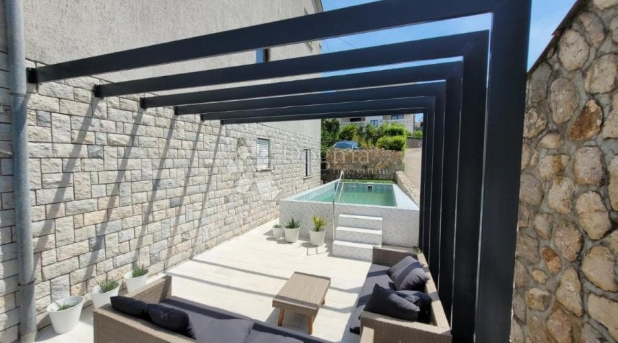 MALINSKA - APARTMANSKA KUĆA S DVA BAZENA - 3