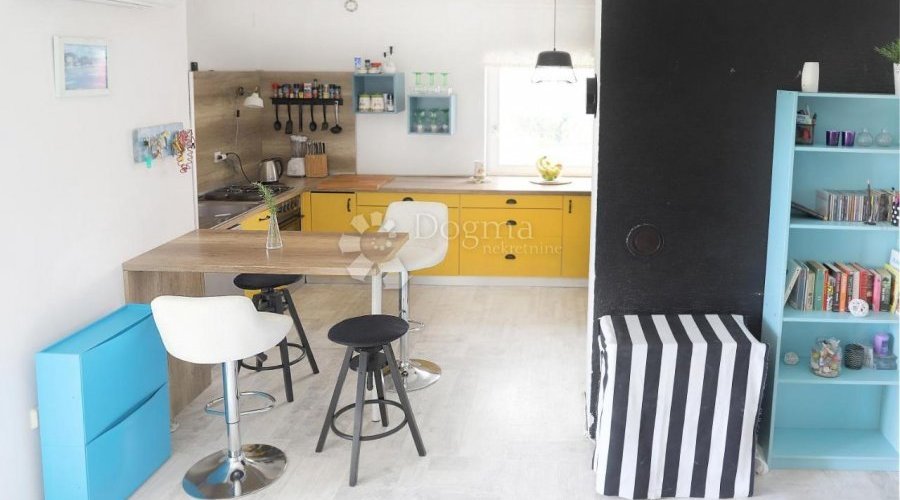 MALINSKA - APARTMANSKA KUĆA S DVA BAZENA - 4