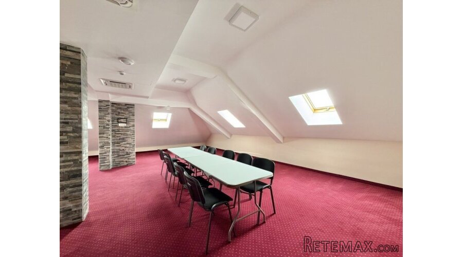 Na prodaju hotel u srcu Preljine - 14