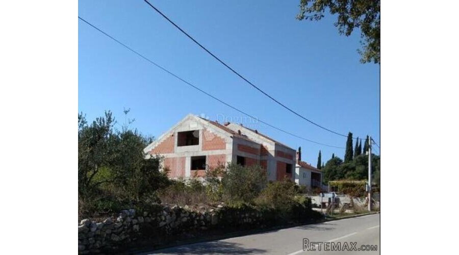 Prostrana jedinica duplexa u roh-bau fazi u Komajima - 2
