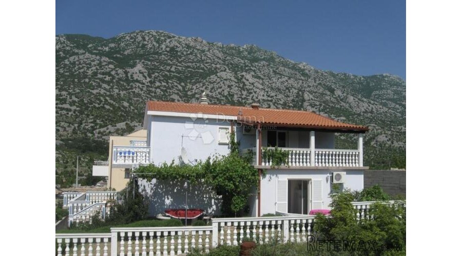 CESARICA KUĆA NOVIJE GRADNJE SA 4 APARTMANA