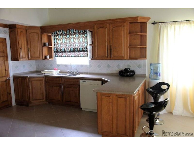 Hector's House $3,550.00/Week - 2