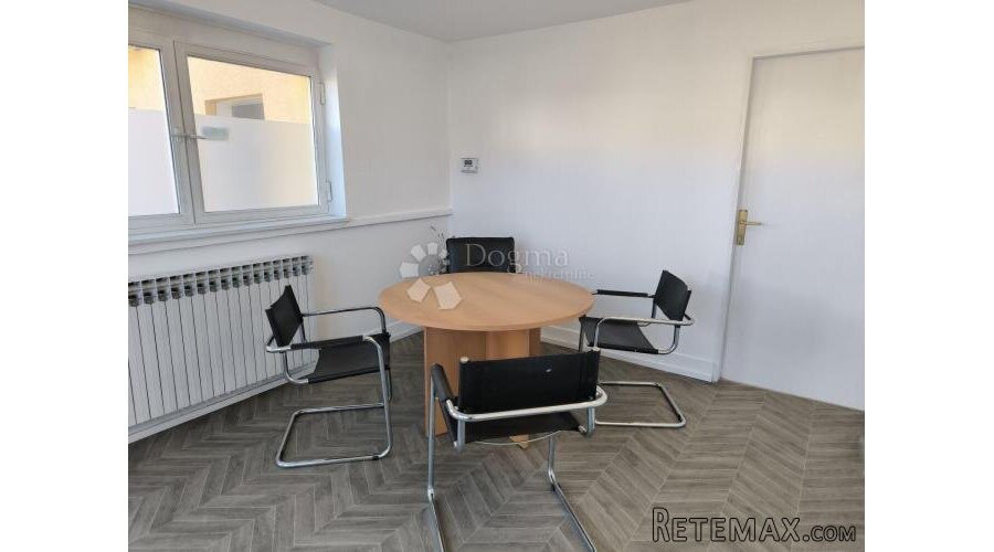 Stambeno-poslovna zgrada Trnje, 421 m², parking - 2