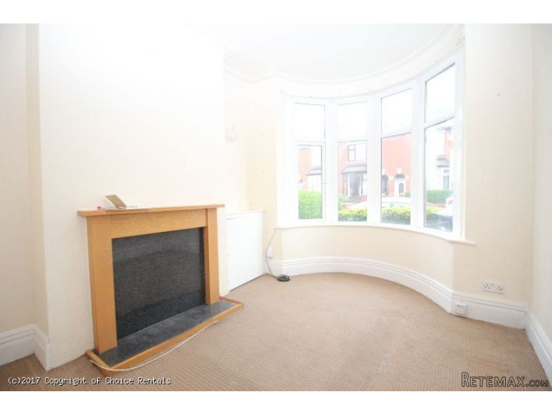 41 Grenfell Ave, Blackpool - 2