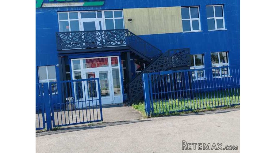 Poslovni prostor 269 m² s 10 parkirnih mjesta – idealno za t
