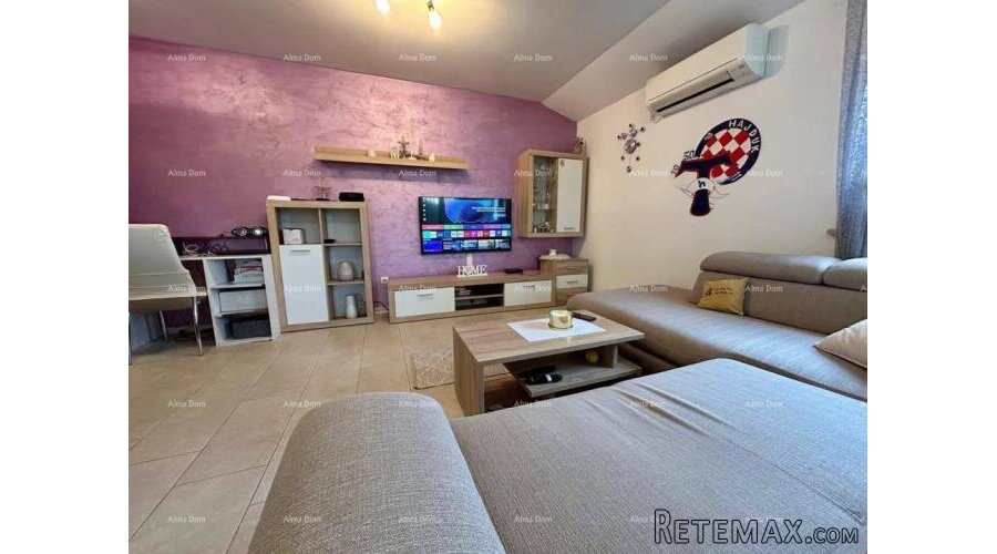 Prodaje se stan – 65 m², Novigrad - 3