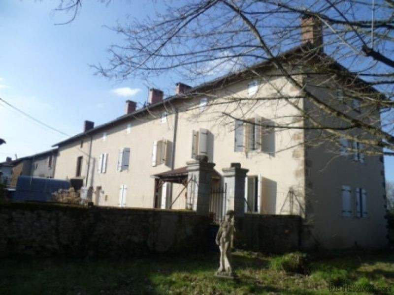 EC0741al 14 Room Charentaise House ;..
