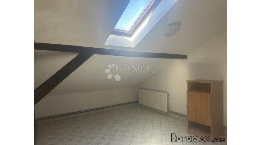 MATULJI DVIJE GARSONJERE SA OKUĆNICOM