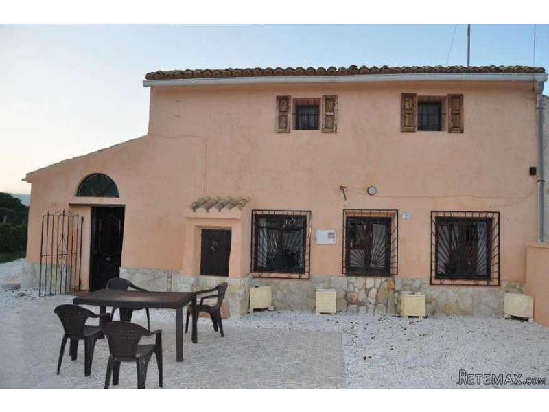 Large Traditional House in La Romana.. - 2