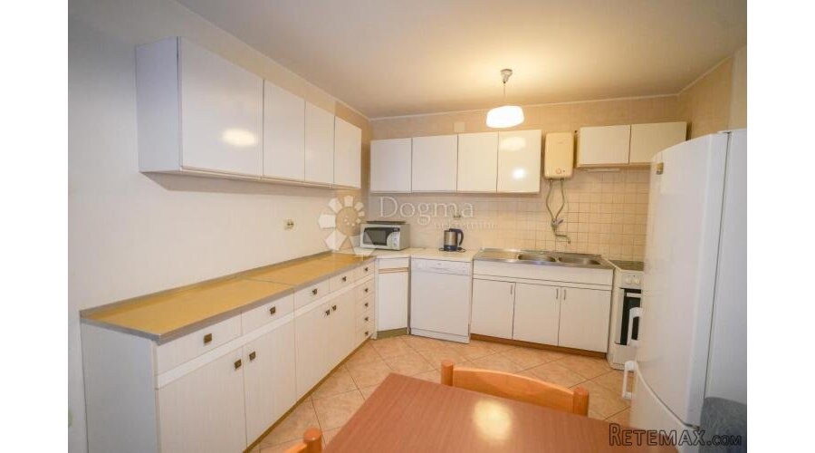 CENTAR CRIKVENICE - KUĆA S KROVNOM TERASOM - 3
