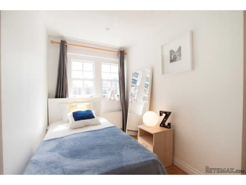 Single with single bed near Bethnal..