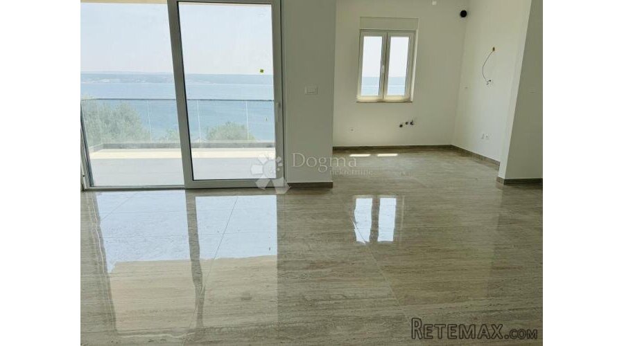 EKSKLUZIVAN PENTHOUSE S5 — 20m OD MORA, Maslenica