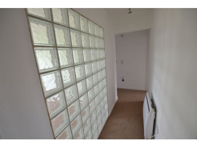 3 Bed House To Let in Birmingham - 2