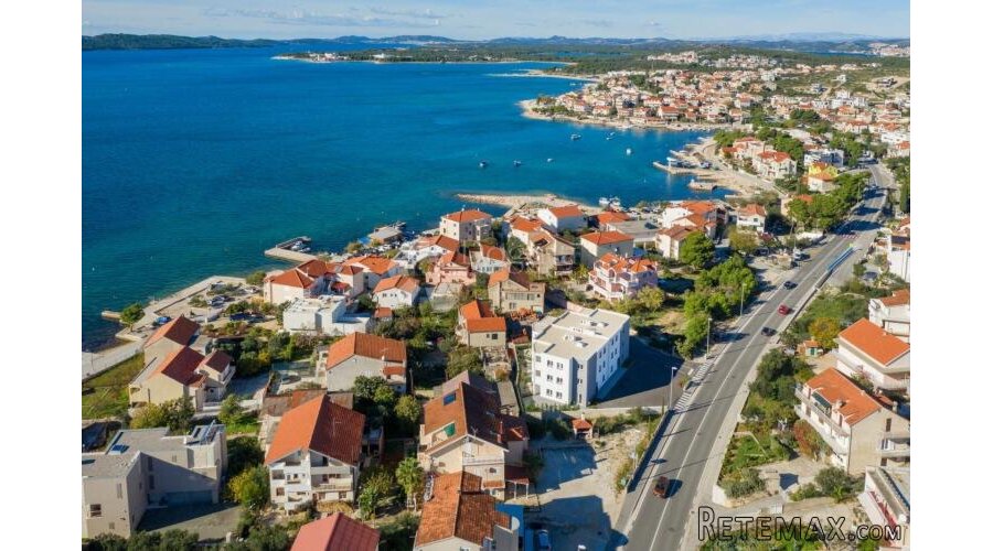 BRODARICA- PENTHOUSE 120M OD MORA AS4 - 2