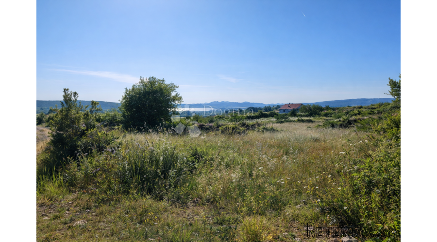 Debeljak - Građevinsko zemljište 932 m2