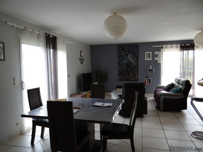 Charente : 3-Bed Bungalow On 3,725 Sqm.. - 2