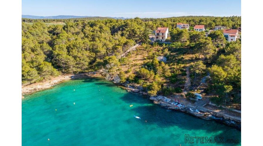 Kuća u prekrasnoj uvali- Milna,Brač