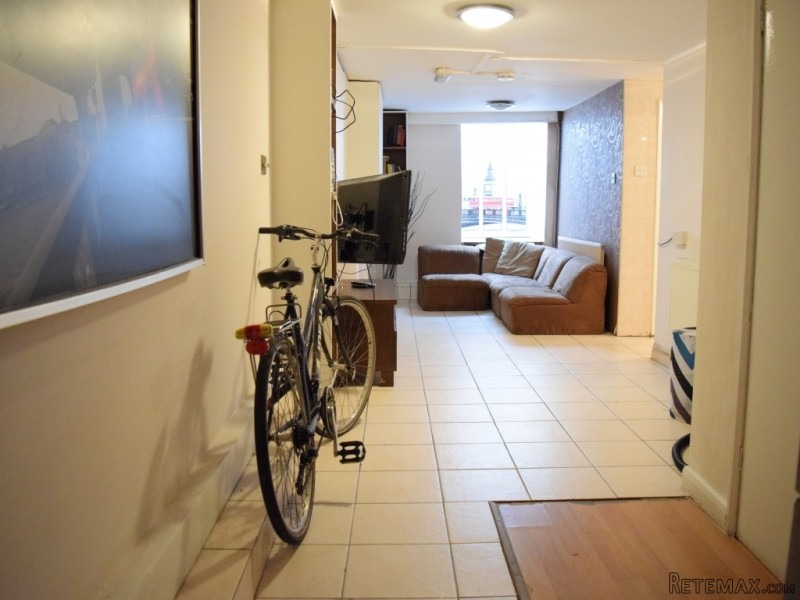4 - 75 Acton Lane R4 - 2