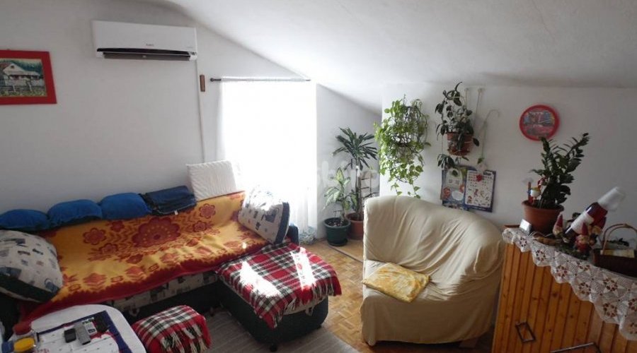 Stan u visokom potkrovlju s pogledom na cijelu luku - 3