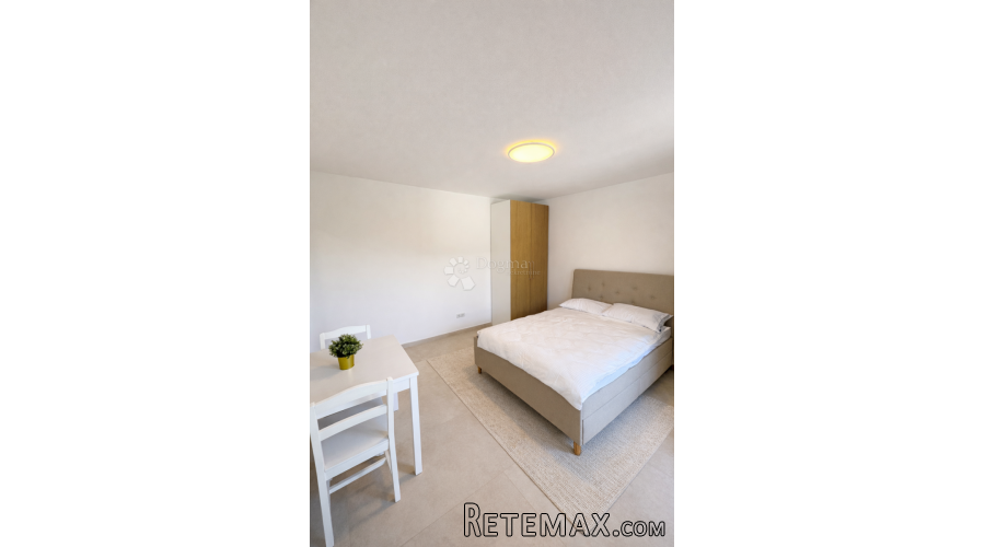 Stan 590 € – sve uključeno (režije + internet) - 2