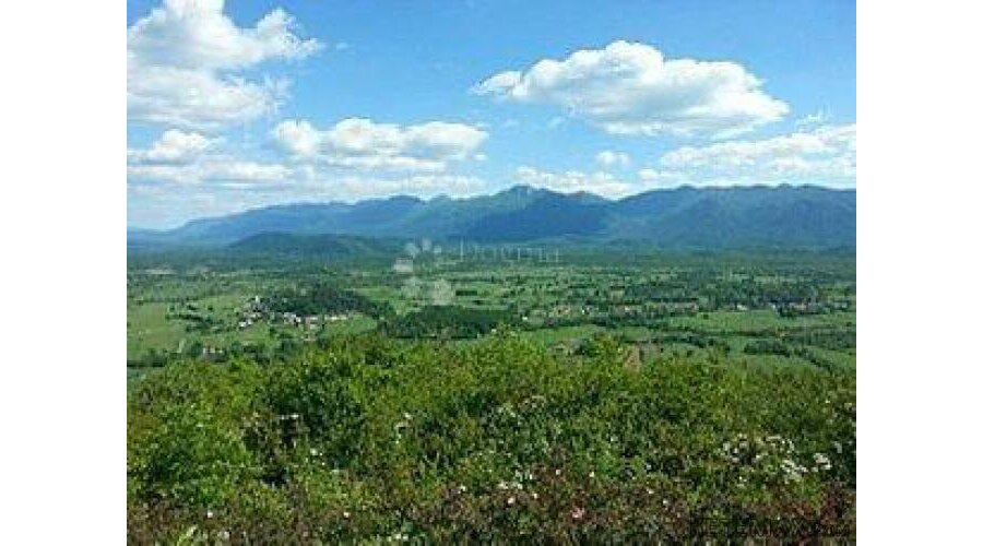 Zemljište u građevinskoj zoni-Lički novi - 3
