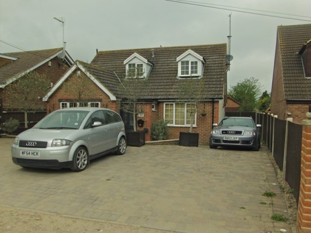 5 bedroom chalet bungalow in Minster On..