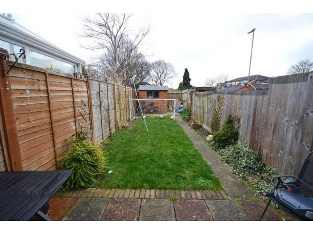 Unfurnished 2 bedroom Property For.. - 2