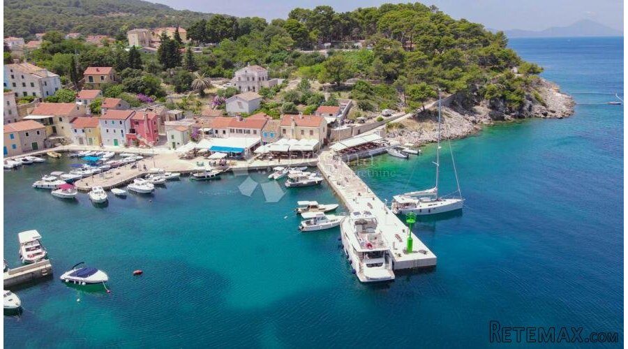Veli Lošinj, adaptirana kamena kuća - 2