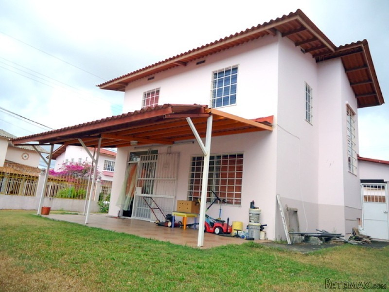 House for rent in Las cumbres..
