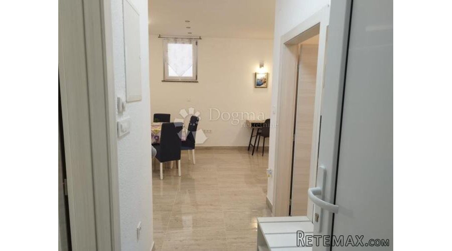 MALINSKA - 2 APARTMANA SA SJENICOM - 9