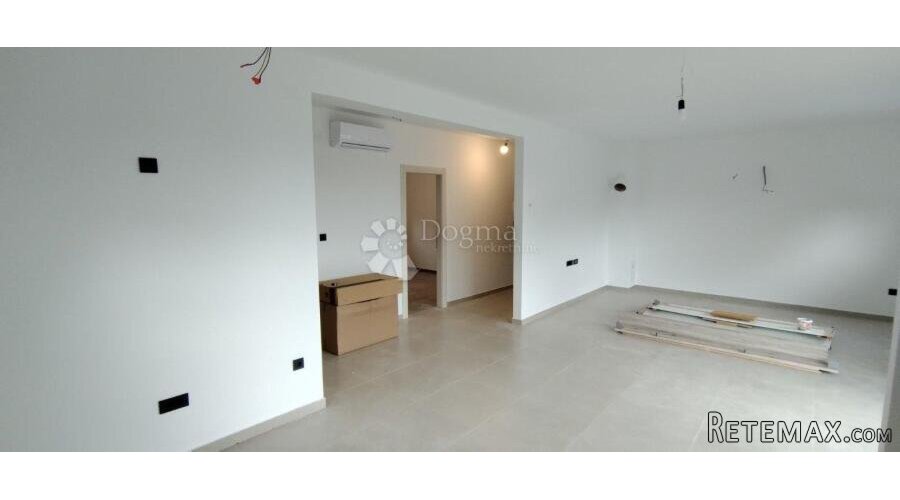 MALINSKA - DVA APARTMANA S OKUĆNICOM - 8