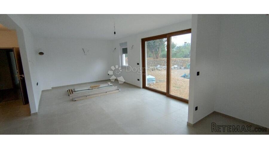 MALINSKA - DVA APARTMANA S OKUĆNICOM - 10