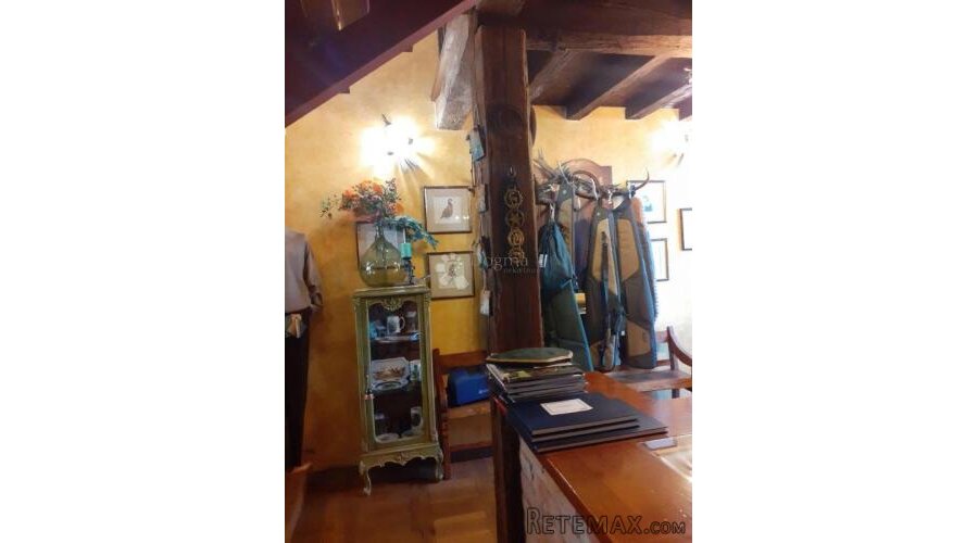 Vintage poslovni prostor s galerijom, potpuno namješten – ce - 3