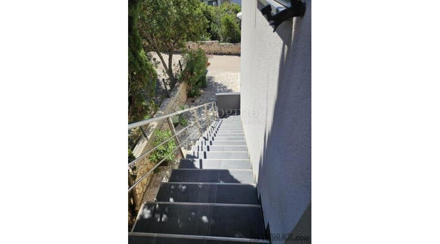 Kuća za Život i investiciju Novalja - 2