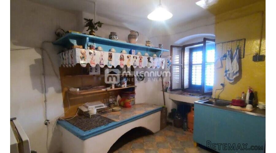 Otok Cres, Cres, 44m2, 2-sobni stan u samom centru grada - 2