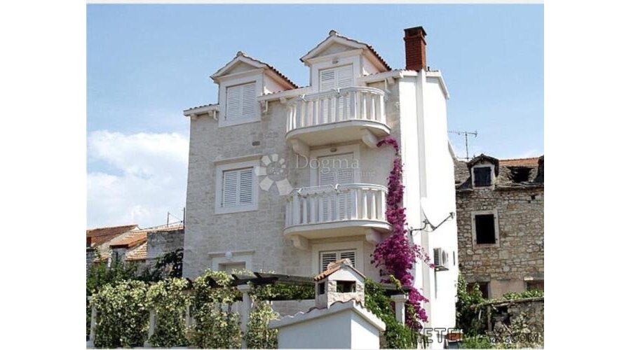 Prodaja kuće, Milna, otok Brač, centar