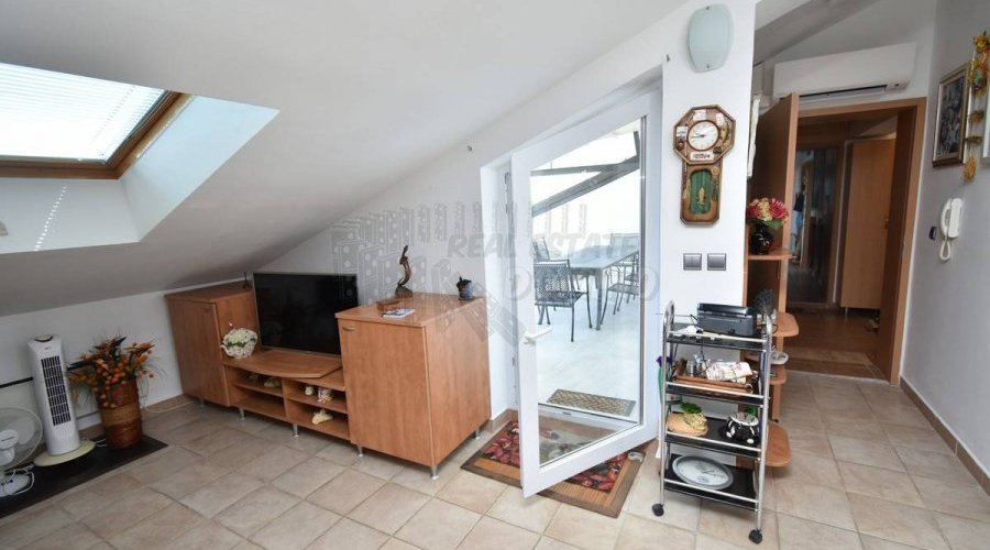 Apartman s panoramskim pogledom na more! Malinska - 14