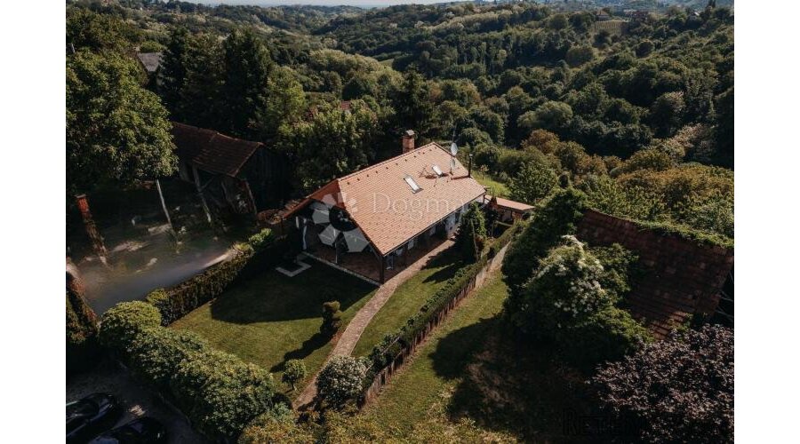 Kupujete kuću. Dobivate način života.