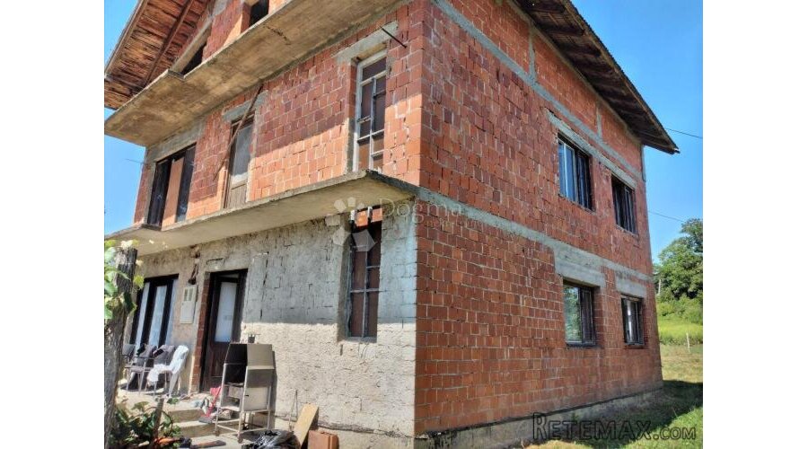 Nadomak toplica, struja, bunar, hidrofor