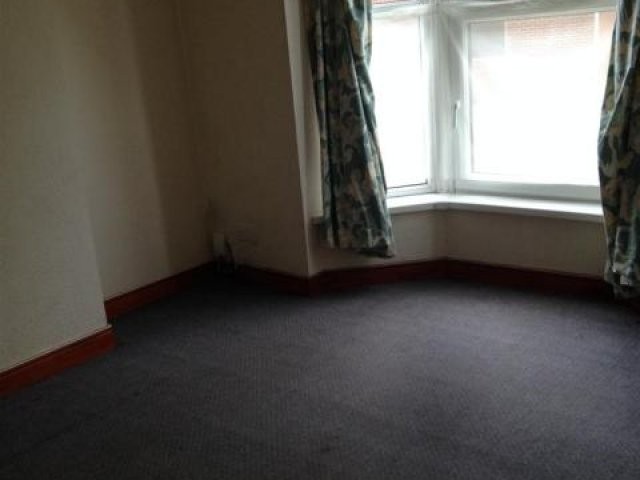 3 Bedrooms - Property - Lancashire -.. - 2