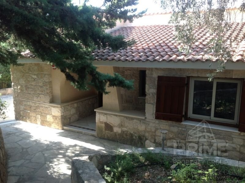 Bungalow in Paphos, Cyprus, for Rent..