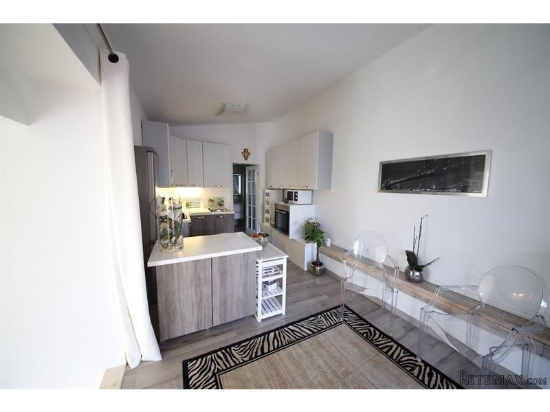 1 bedroom House For Sale: Bordighera - 2