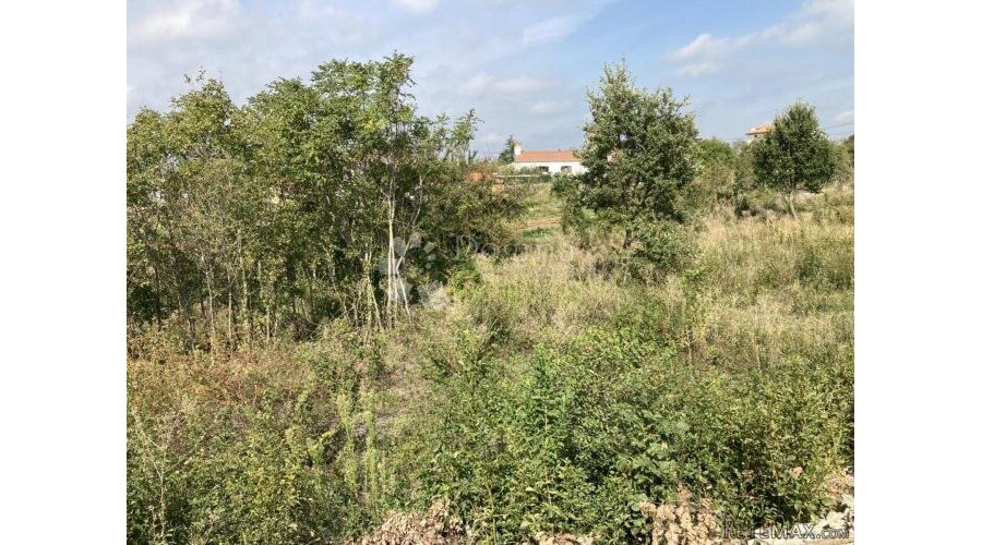 GRAĐEVINSKO ZEMLJIŠTE NA ATRAKTIVNOJ LOKACIJI - 2