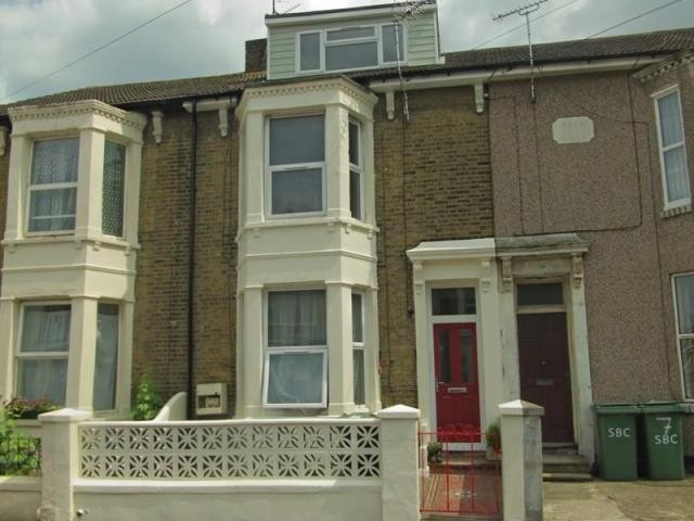 1 bedroom flat in SHEERNESS