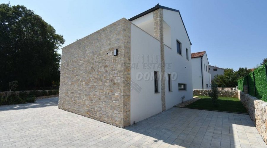 Prekrasna nova kuća-okolica Malinske - 14