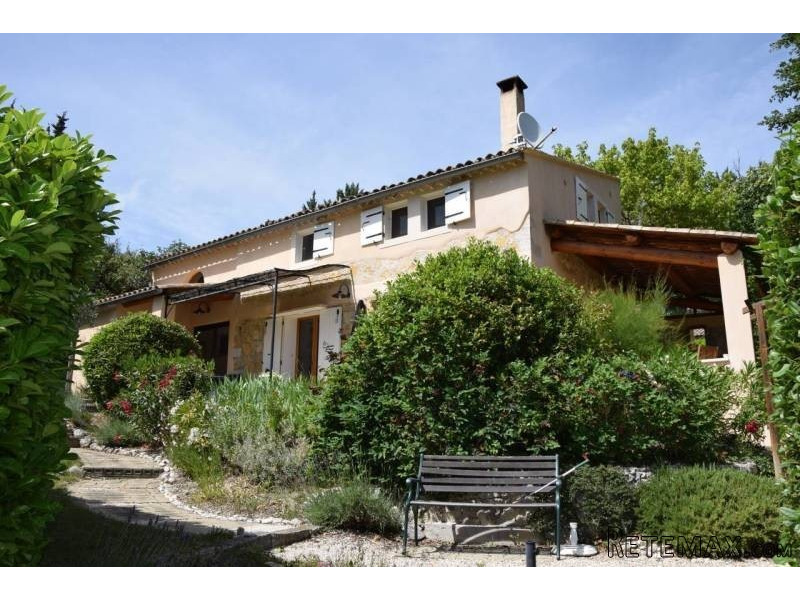 Pretty Renovated Villa With Garden..