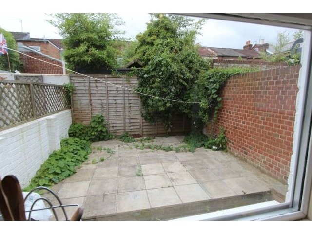 Inner Avenue Southampton Terraced for.. - 2
