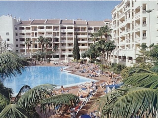 1st floor, Castle Harbour, Los..